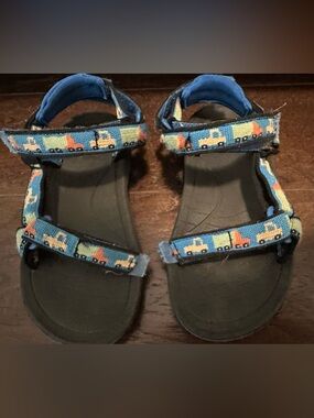 Teva Hurricane XLT Toddler Sandals Blue Trucks Size 10